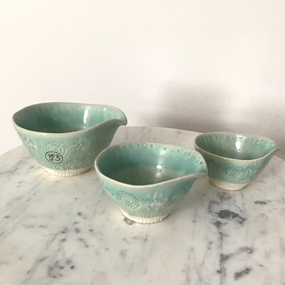 Anthropologie Handmade Glazed Stoneware Measuring Cups Bowls New In Box - Picture 11 of 11